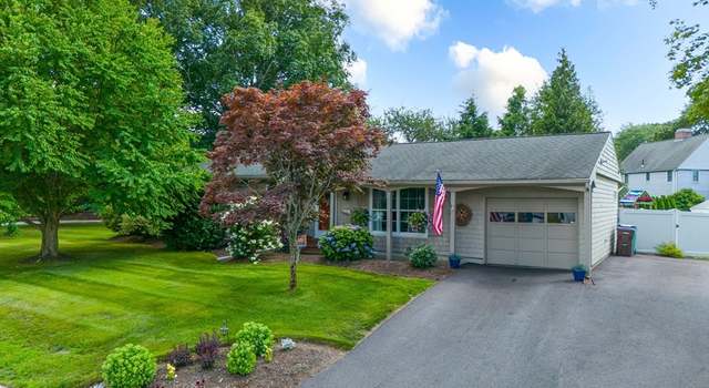 Photo of 17 Thorndike Rd, Lowell, MA 01852