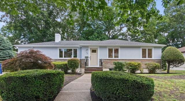 Photo of 94 Selwyn Rd, Newton Highlands, MA 02461