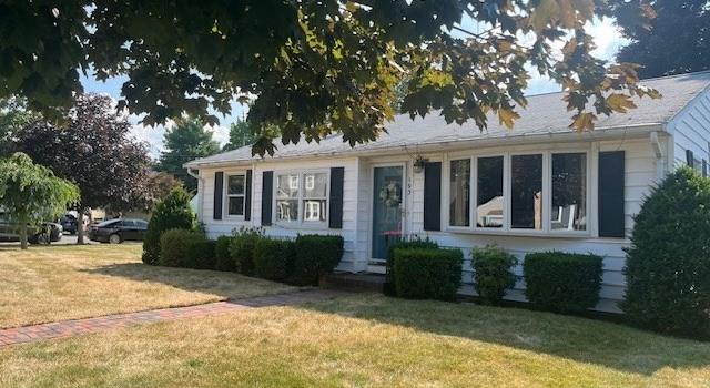 Photo of 193 Pine St, Danvers, MA 01923