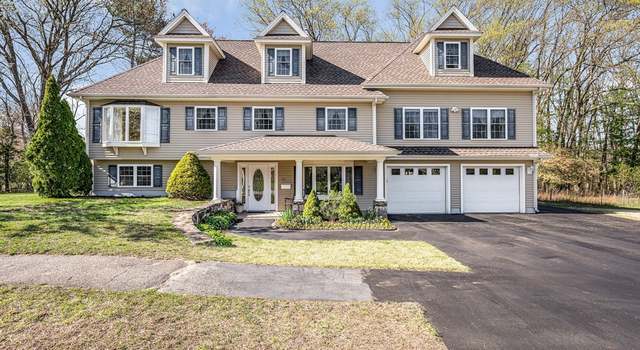 Photo of 12 Dawn Dr, Chelmsford, MA 01824