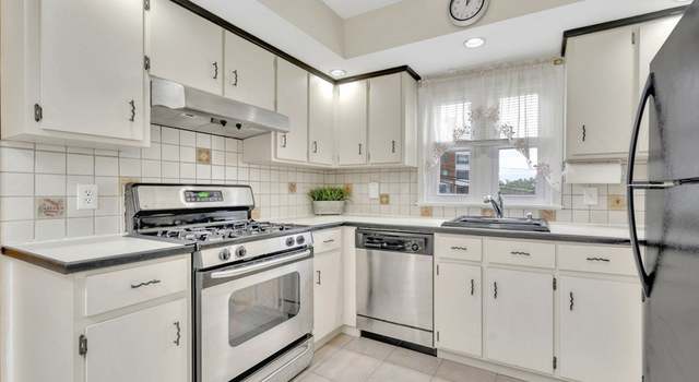 Photo of 131 Beacon St #4, Chelsea, MA 02150
