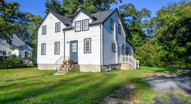 Photo of 155 Spring St, Marion, MA 02738
