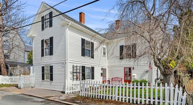 Photo of 7 Glover Sq #2, Marblehead, MA 01945