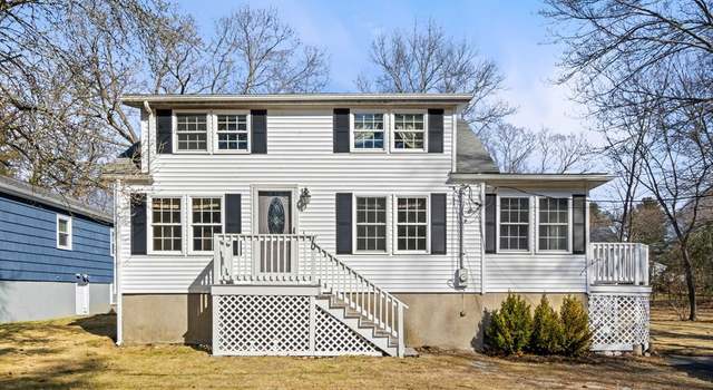Photo of 10 Capen Ln, Dedham, MA 02026