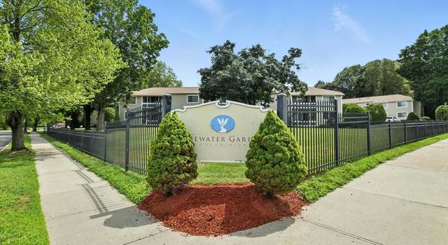 Photo of 40 Saint Kolbe Dr Unit D, Holyoke, MA 01040