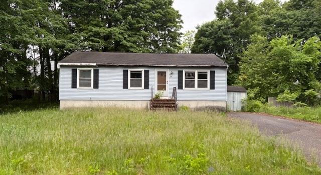Photo of 38 Brattle St, Athol, MA 01331