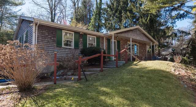 Photo of 76 Sippewissett Rd, Falmouth, MA 02540