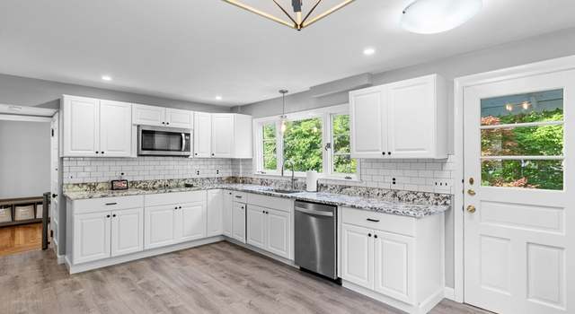Photo of 190 Winthrop St, Taunton, MA 02780