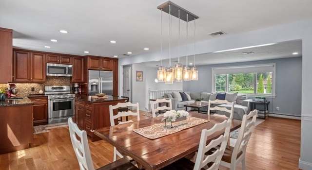 Photo of 25 Hearthstone Cir, Natick, MA 01760