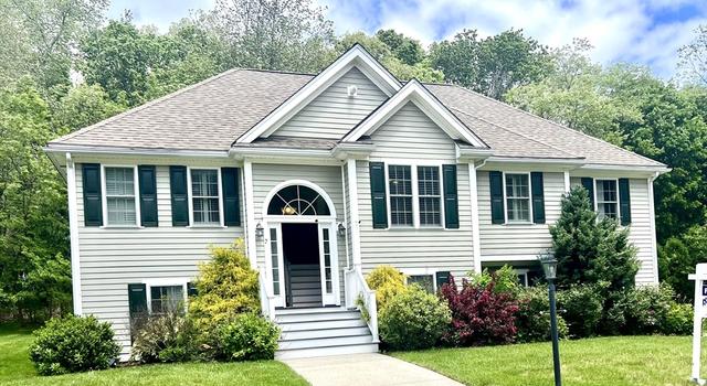 Photo of 7 Fairway Dr, Amesbury, MA 01913