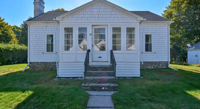 Photo of 15 Lawnfair St, Worcester, MA 01602