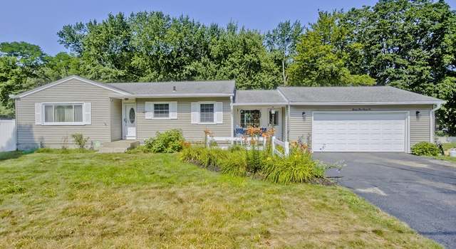 Photo of 16 Fairhaven Dr, East Longmeadow, MA 01028