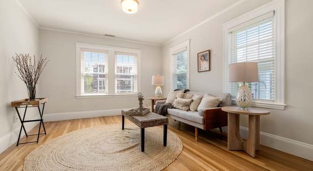 Photo of 62 Craigie St #62, Somerville, MA 02143