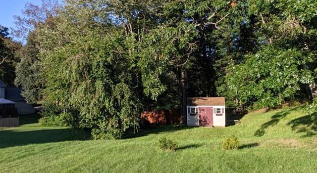 Photo of 20 Colonial Dr, Clinton, MA 01510