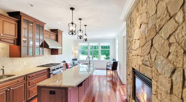 Photo of 4 Quinns Way #4, Mashpee, MA 02649