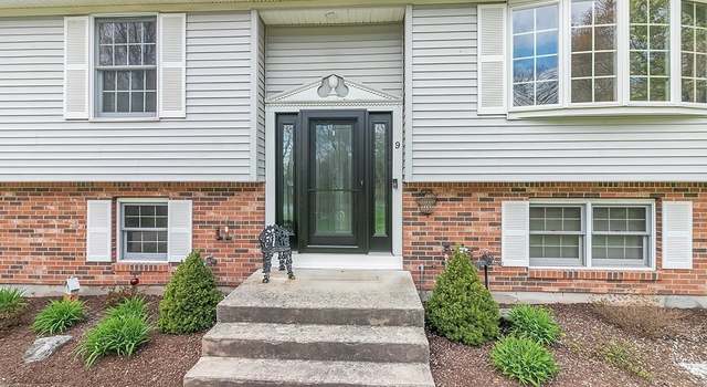 Photo of 9 Oak Knoll Dr, Hampden, MA 01036