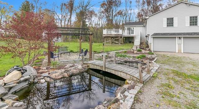 Photo of 9 Oak Knoll Dr, Hampden, MA 01036