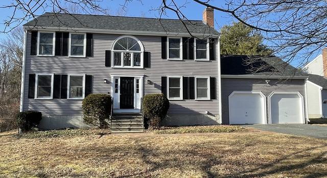 Photo of 29 Pleasant St, Upton, MA 01568