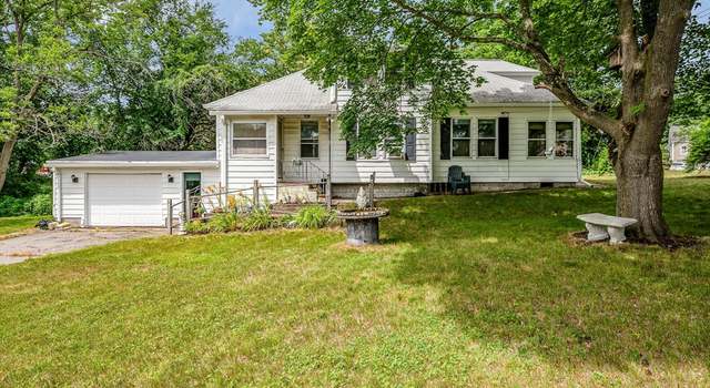 Photo of 59 Riverneck Rd, Chelmsford, MA 01824