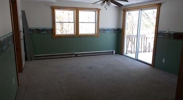 Photo of 107 Hartness Rd, Sutton, MA 01590