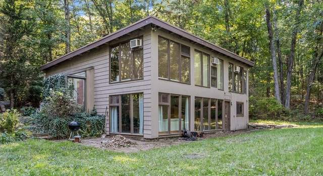 Photo of 35 Taylor Rd, Stow, MA 01775