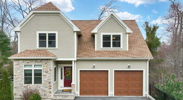 Photo of 7 Pheasantwood Dr, Wakefield, MA 01880