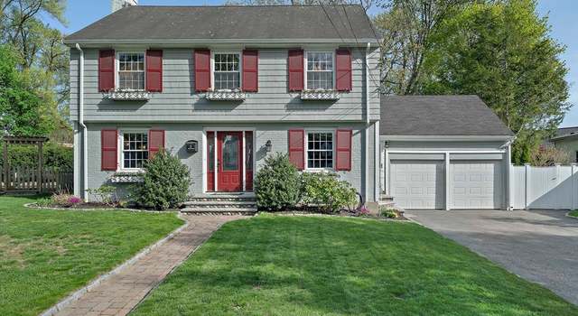 Photo of 31 Hagen Rd, Newton, MA 02459