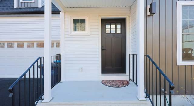 Photo of 9 Millies Way #5, Sterling, MA 01564