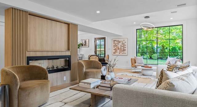 Photo of 8 Wiswall #8, Wellesley, MA 02482