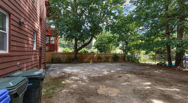 Photo of 518-520 Armory St, Springfield, MA 01104