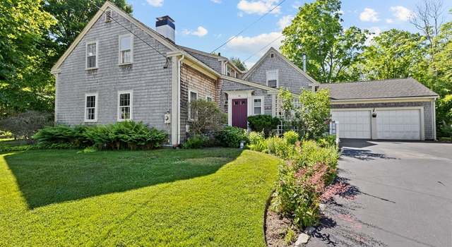 Photo of 90 Beechwood St, Cohasset, MA 02025