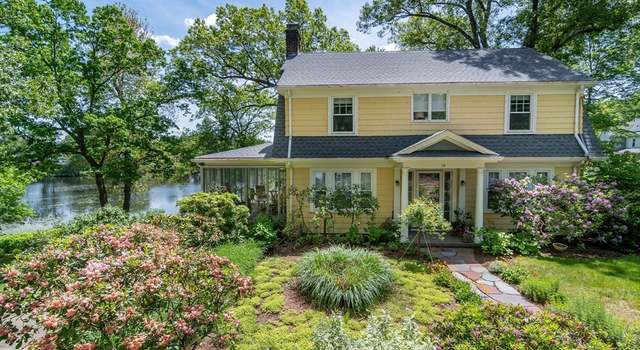 Photo of 19 Prindiville Ave, Framingham, MA 01702