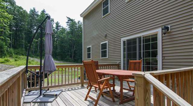 Photo of 690 Townsend Rd, Groton, MA 01450