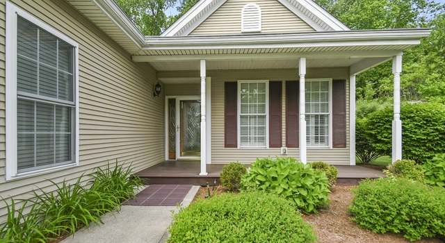 Photo of 28 Summerfield Dr #28, South Grafton, MA 01560