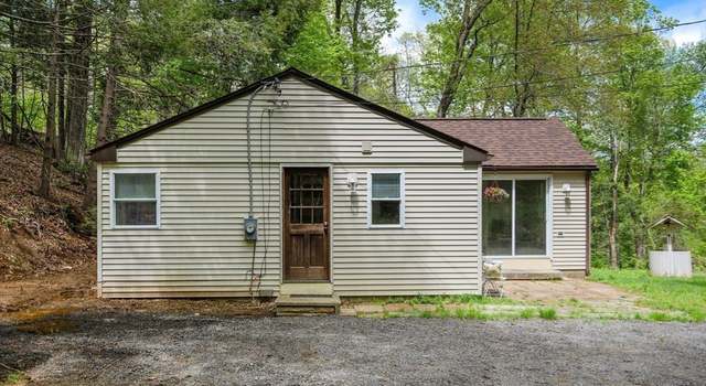 Photo of 8 Heritage Dr, Holland, MA 01521