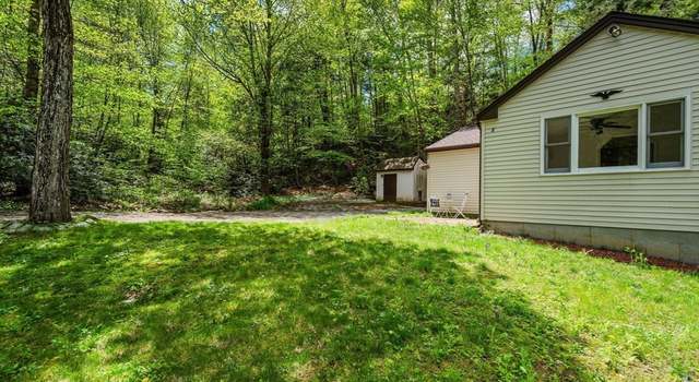 Photo of 8 Heritage Dr, Holland, MA 01521