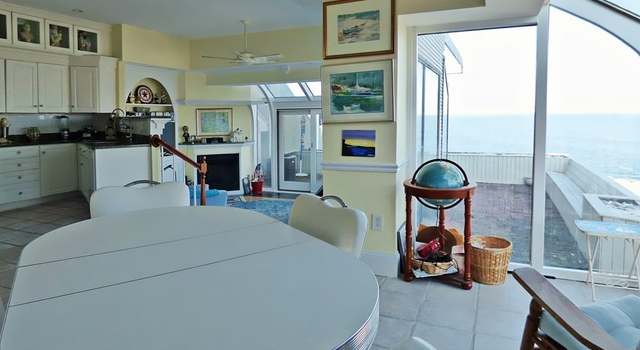 Photo of 43 Oceanside Dr #43, Hull, MA 02045