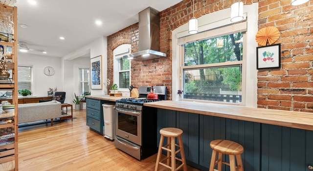 Photo of 17 Park Vale #1, Brookline, MA 02446
