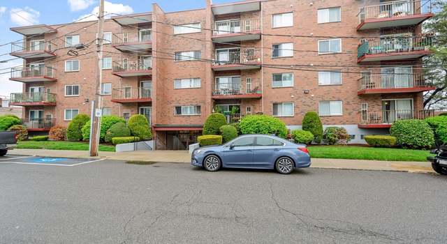 Photo of 10 Foster St #203, Wakefield, MA 01880