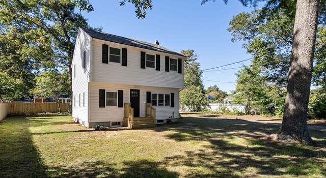 Photo of 22 Cedar Dr, Carver, MA 02330