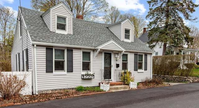 Photo of 42 Myrtle St, Weymouth, MA 02189