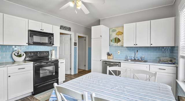Photo of 77 Hazel St, Fitchburg, MA 01420
