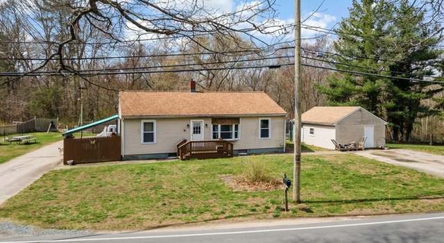 Photo of 356 Old Fall River Rd, Swansea, MA 02777