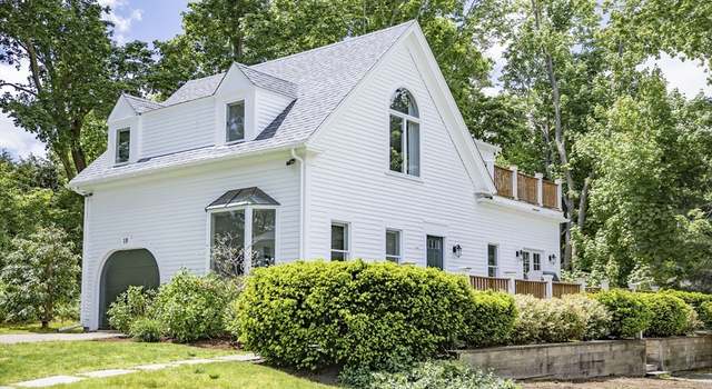 Photo of 19 East Bay Rd, Barnstable, MA 02655