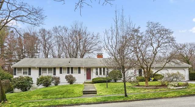 Photo of 1 Dubiel Dr, Worcester, MA 01609