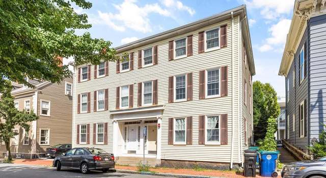 Photo of 28 Lynde St Unit E, Salem, MA 01970