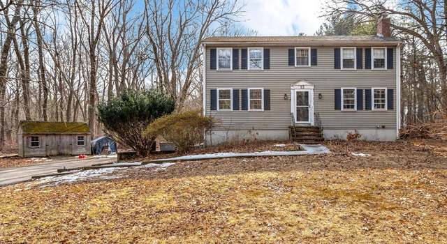Photo of 13 W Pine Dr, Walpole, MA 02081