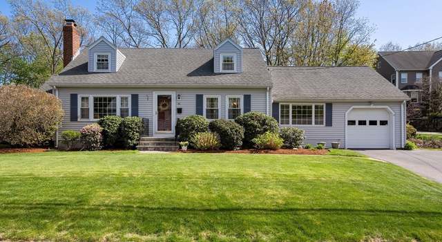 Photo of 38 Old Colony Rd, Arlington, MA 02474