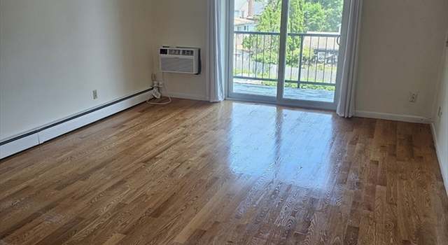 Photo of 44 Lexington Ave #23, Gloucester, MA 01930