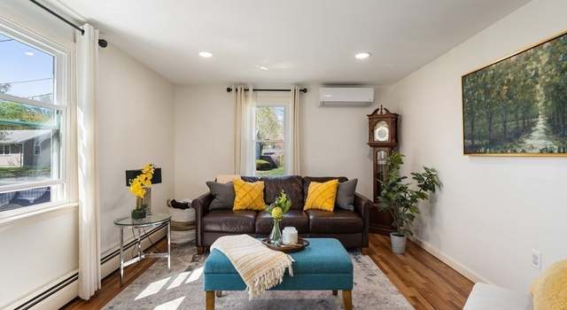 Photo of 6 Gassett Rd, Westford, MA 01886